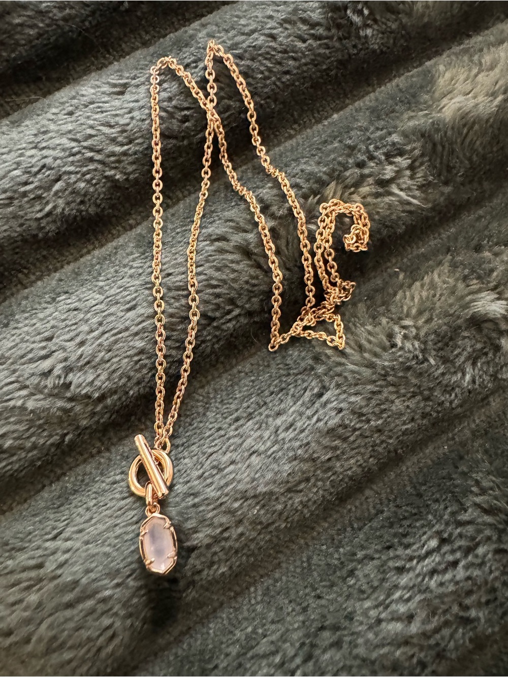 Kendra Scott Mini Elisa Toggle Convertible Gold Short Pendant Necklace